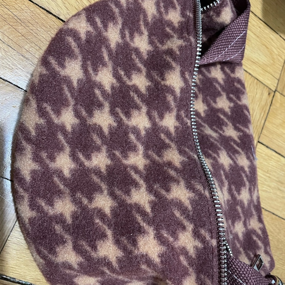 Houndstooth Patterned Bag